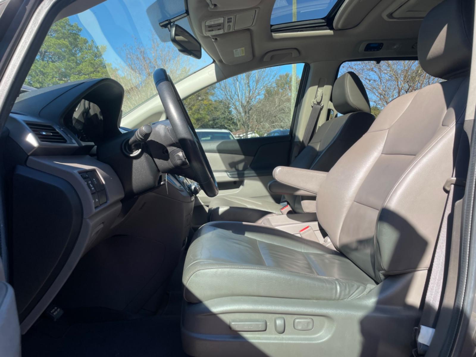 2013 GRAY HONDA ODYSSEY TOURING (5FNRL5H91DB) with an 3.5L engine, Automatic transmission, located at 5103 Dorchester Rd., Charleston, SC, 29418-5607, (843) 767-1122, 36.245171, -115.228050 - Photo #25